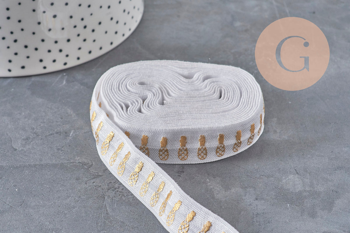 Ruban élastique blanc de 16mm avec motifs ananas dorés pour créations DIY et bijoux personnalisés.