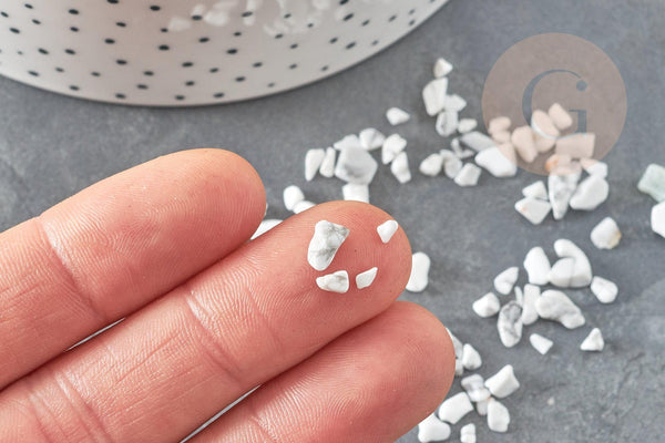 Sable chips pierre howlite blanche naturelle non percé, x20gr (G7669)