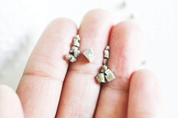 Sable cube Pyrite naturelle 2~5mm non percé, x20gr (G3676)