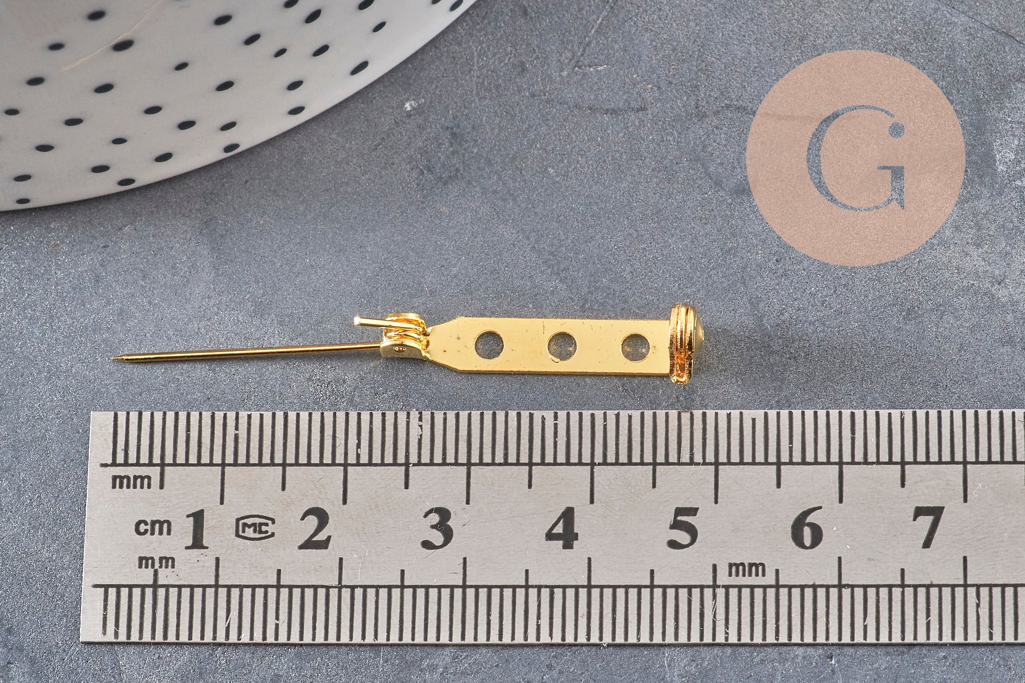 Support de broche en fer doré 27mm, x10 (G5845)
