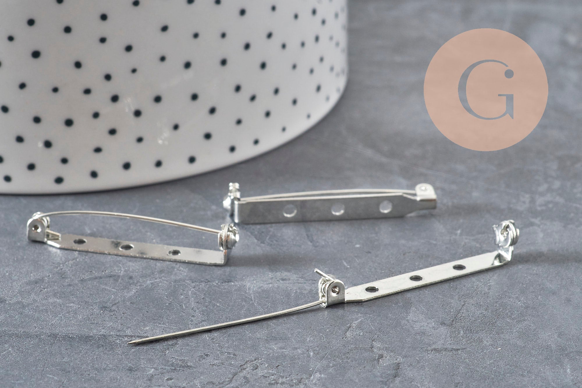 Platinum-plated flat iron pin brooch base 39.5mm, x5 (G11209)