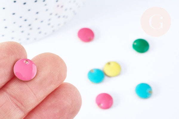 pendentif breloque plate ronde en laiton doré émail multicolore 10mm, x10 (G6995)