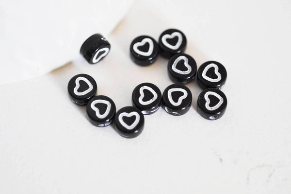 perle ronde coeur blanc plastique noir,perle plastique,perle ronde lettre,création bijoux, x 10Gr (G2490)
