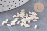 perles rocaille verre rectangle beige opaque, perle carré création bracelet, perle tila, 2mm,2 trous, x50 (1.2 Gr) (G4606)