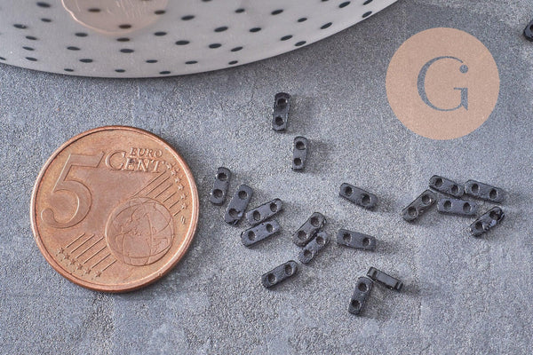 perles rocaille verre rectangle noir opaque, perle carré création bracelet, perle tila, 2mm,2 trous, x50 (1.2 Gr) (G4604)