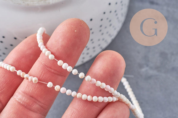 perles ronde coquillage rose naturel ,perle ronde rose clair coquillage, 2.5-3mm, le fil de 140 perles, x1 (G3843)