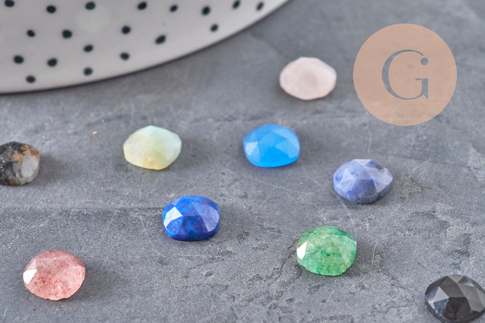 Cabochon carré pierre naturelle 8x8mm, x1 (G11155)