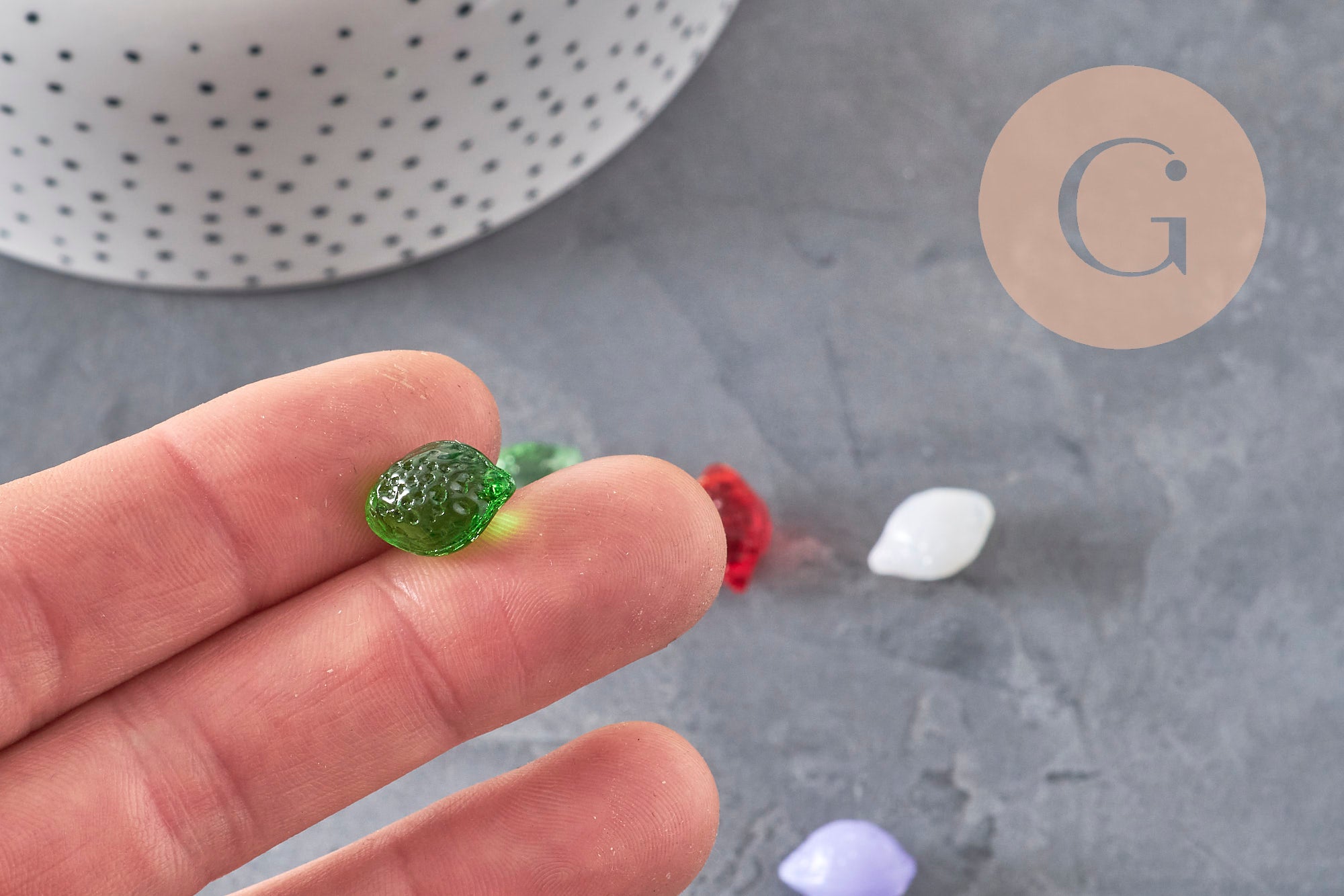 Glass Lemon Fruit Pendants 14mm, x5 VALID
