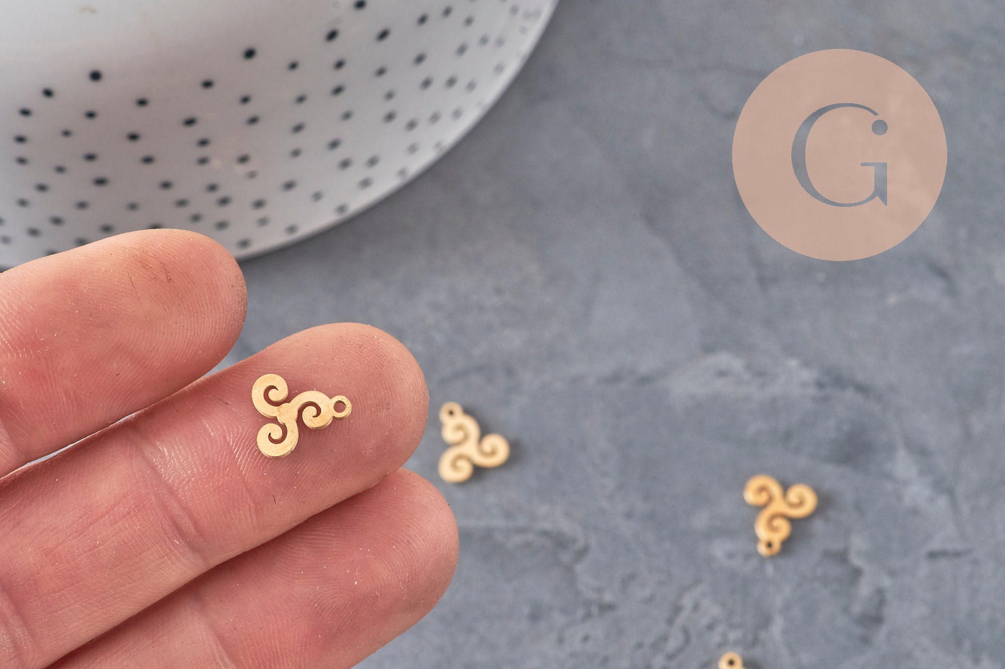 10mm 18K gold-plated 304 stainless steel triskele pendant, x1 VALID