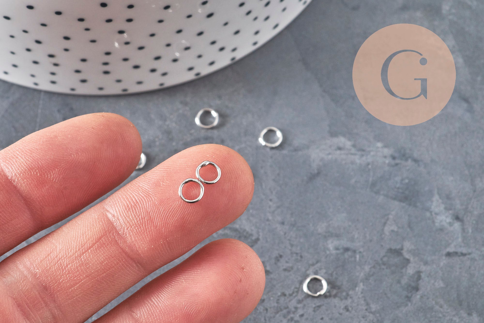 Anillos de unión redondos cerrados latón platino 5mm-0.7mm, x10 (G11213)