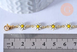 Bracelet laiton et marguerite émaillée, bracelet doré reglable, laiton doré,sans nickel,18.9cm, x1 G4855