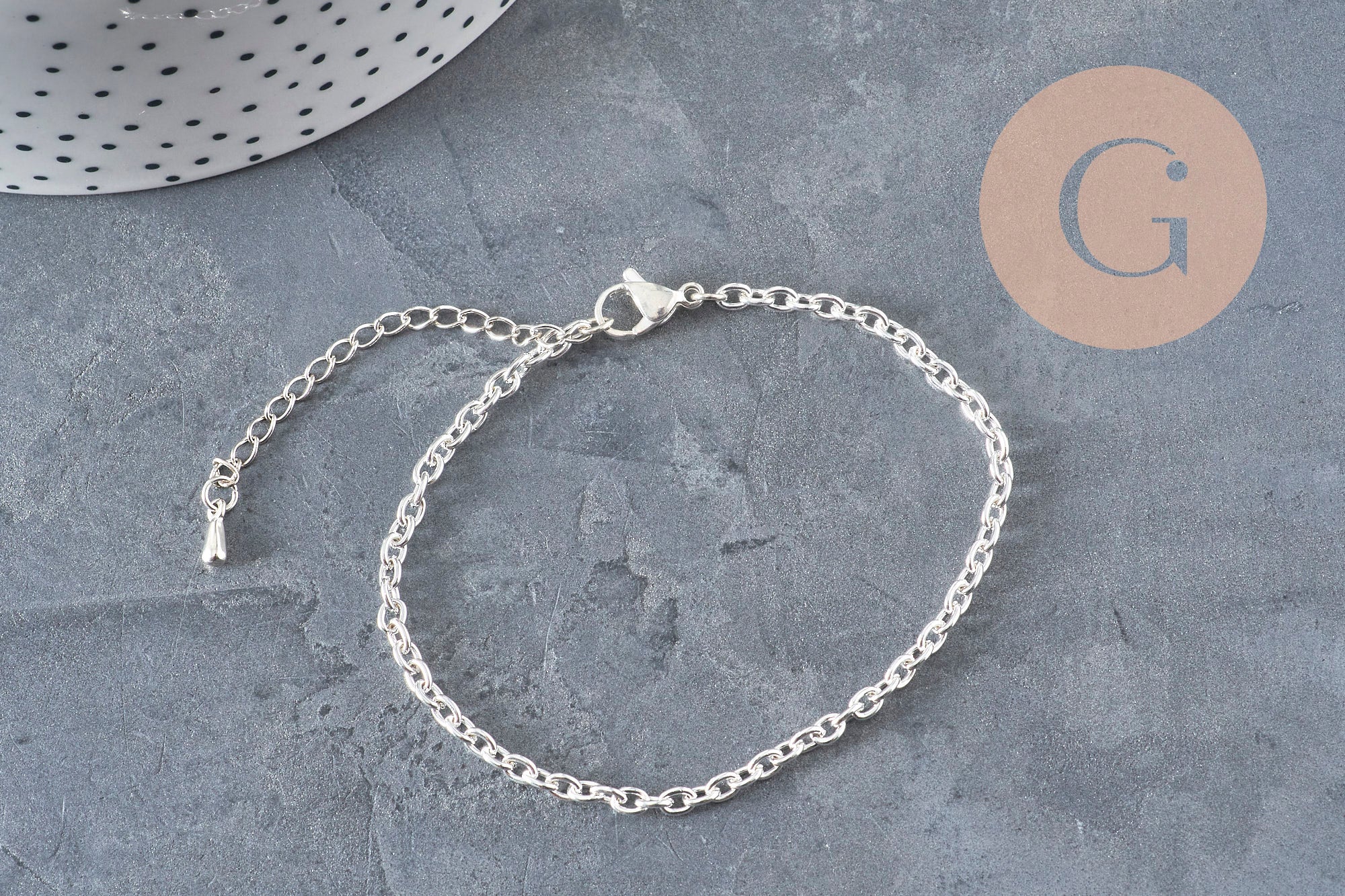 Pulsera de eslabones forzados de acero inoxidable 304 plateado de 4 mm/18,5 cm, x1 (G11204)