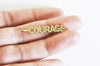 Breloque COURAGE laiton doré 18k cristal 40mm,Pendentif zircon pour création bijoux DIY, x1 (G6359)