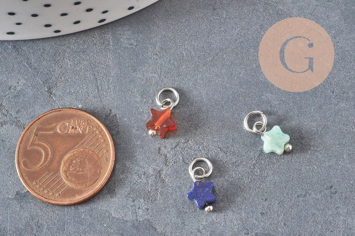 Breloque étoile pierre naturelle coloré laiton platine 10mm, x1 (G11367)-Breloques et pendentifs-Gingerlily Perles