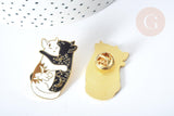 Broche Pin's Chat émail blanc et noir zamac doré 35x23mm, broche dorée, décoration veste, x1 G8082