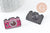 Broche pins appareil photo émaillé rose 24.5mm, x1 (G9471)