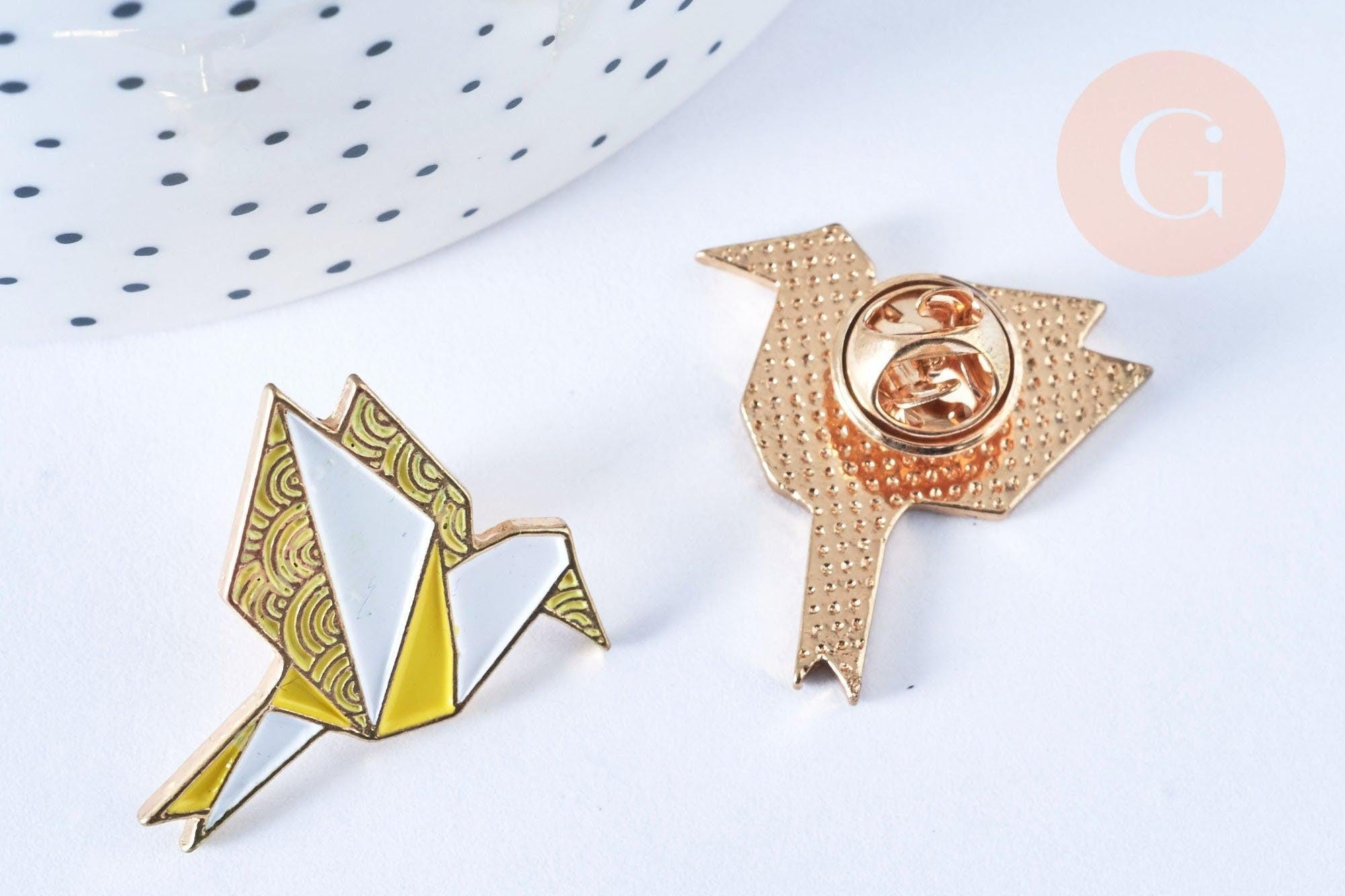 Broche pins oiseau origami doré émail Jaune 28x28mm,broche dorée, décoration veste,x1 G6613