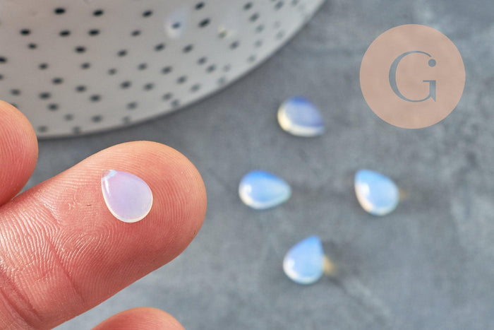 Cabochon goutte opalite 8 x6mm, x1 (G3062)