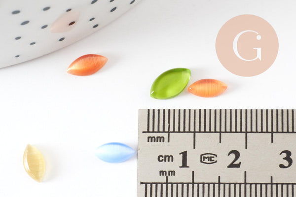 Cabochon marquise verre oeil de chat multicolore 8x4mm, x20 (G1997)
