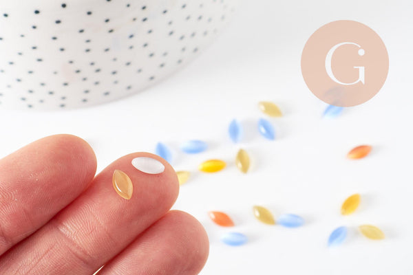 Cabochon marquise verre oeil de chat multicolore 8x4mm, x20 (G1997)