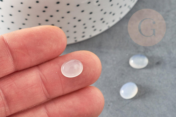 Cabochon ovale jade blanc naturel 10x8mm, x1 (G1292)