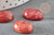 Cabochon ovale jade marbré rouge 18x13mm, x1 (G2923)