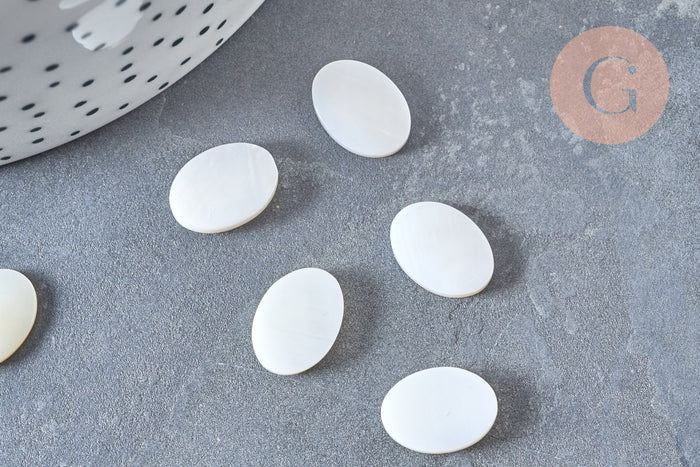 Cabochon ovale nacre naturelle blanche 13.5mm, x1 (G6824)