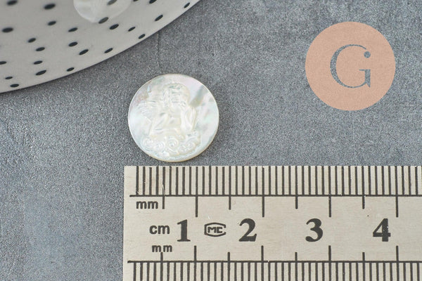 Cabochon rond ange nacre blanche naturelle gravé 14mm, x1 (G9626)