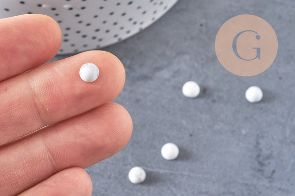 Cabochon rond howlite blanc naturelle 6mm, x1 (G0171)