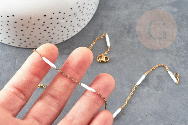 Chaine complète acier inoxydable PVD/IP dorée 14k fantaisie résine blanche 2mm/45cm, chaine avec fermoir x1 G9373
