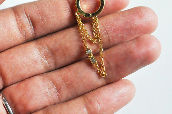 EP Boucles d'oreilles créoles en laiton avec zircons cubiques, x2 (G3777)