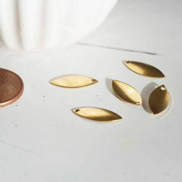 EP Breloque navette laiton brut 16mm, x10 (G2845)