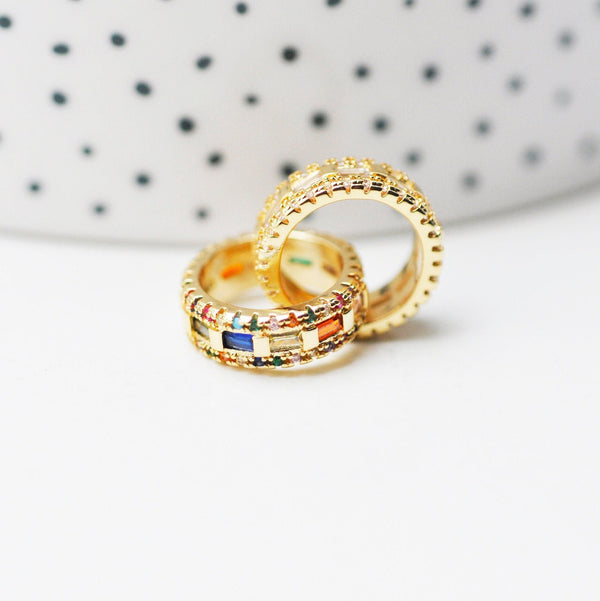 EP-Pendentif anneaux enlacés laiton doré cristal zircon coloré 15mm, x1 (G4745)