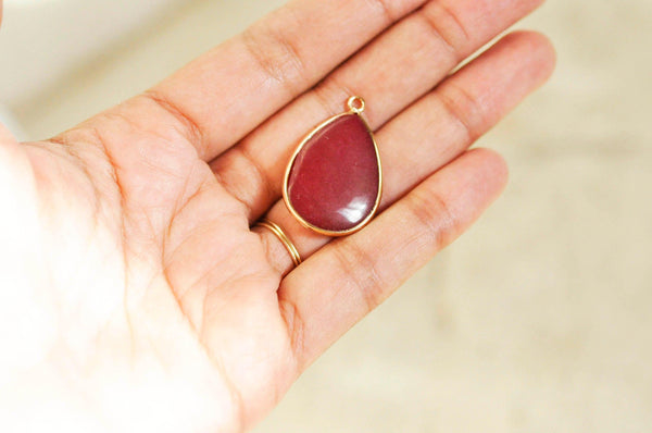 EP Pendentif goutte jade naturel bordeau doré 35mm G1349