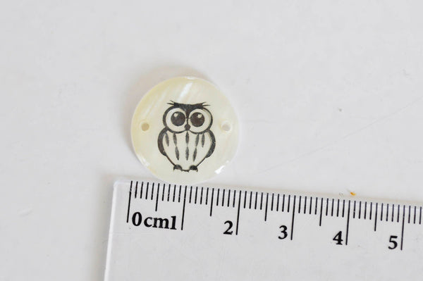 EP Pendentif rond nacre chouette, pendentif hibou,coquillage blanc,coquillage naturel,création bijoux,20mm,2 trous, les 10,G1077