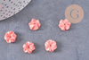 EP-Perle fleur résine rose, coral imitation beads with serrated petals, scattered on stone-like surface, ideal for jewelry making, set of five, 13mm each.