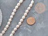 EP Perle naturelle blanche ovale eau douce 8-14mm, perle de culture percée , le fil de 35 cm, x1 G1937
