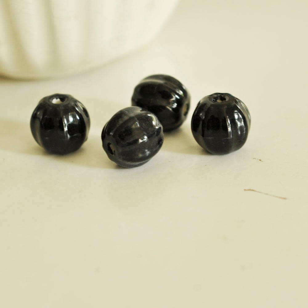 EP-Perle porcelaine noire striée 13mm, x5 G1888