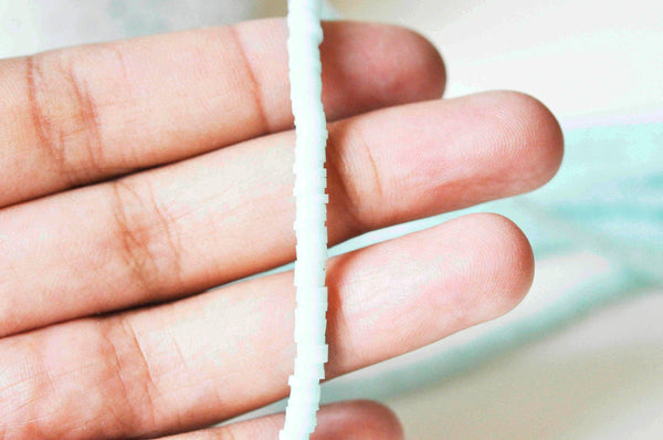 EP -Perles polymère bleu turquoise clair heishi 4mm,fabrication bijoux, Perles plastique, perle heishi disque, 4mm,le fil de 320 perles G4208