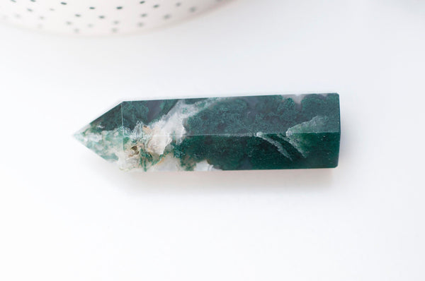 EP Pointe agate mousse verte naturelle roulée, agate mousse naturelle, pierre semi-precieuse, séance lithothérapie, la pièce G5026