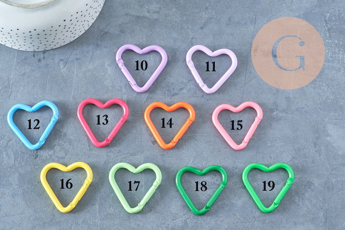 Fermoir mousqueton coeur en aluminium coloré 43mm, x1 (G8144)-Fermoirs-Gingerlily Perles