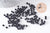 Grosses perles rocaille noir mat 3.5-4mm, x10Gr (G10400)