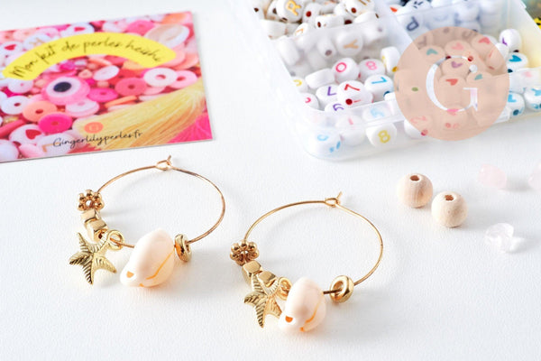 Kit boite mix de perles lettre et smiley, x1 (G10792)