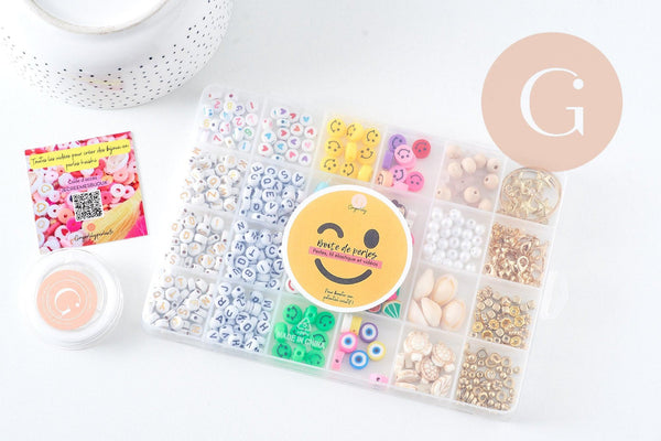 Kit boite mix de perles lettre et smiley, x1 (G10792)