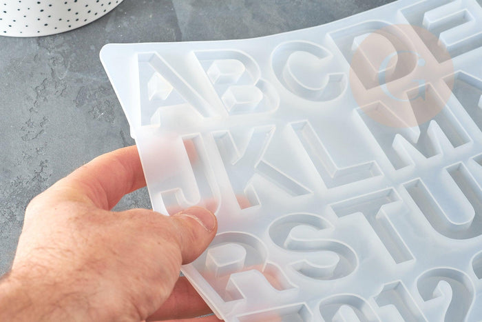 Moule pour fabrication lettre résine, un moule en silicone pour réaliser des bijoux avec inclusion en résine, x1 G4575