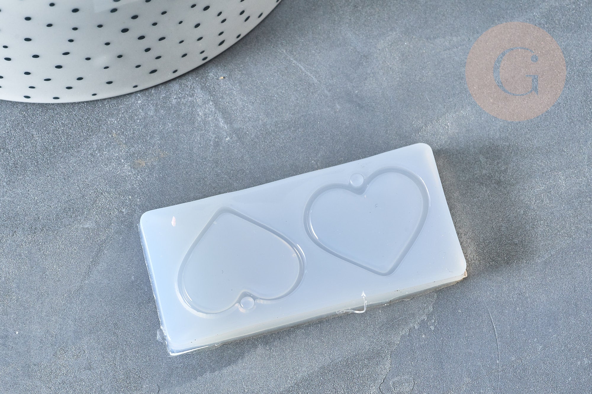 Moule silicone pendentif décoration forme cœur résine 63mm, x1 (G7990)
