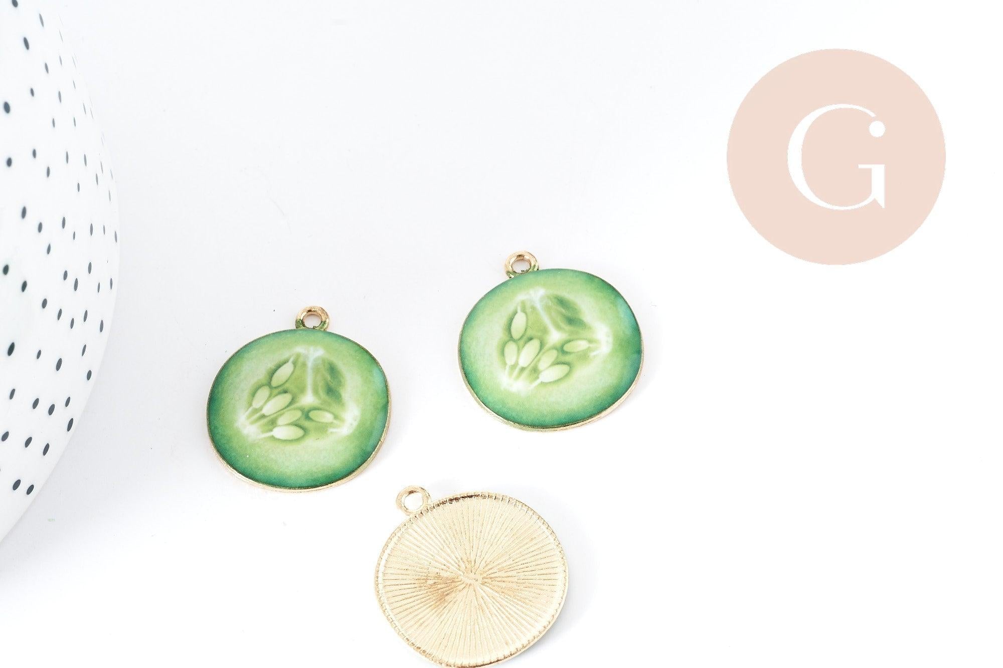 Pendentif Concombre zamac doré émail vert 26mm, création bijoux fruits, x1 G9004