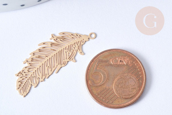 Pendentif Plume laiton doré 33,5mm, breloque laiton doré, x2 (G7789)