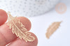Pendentif Plume laiton doré 33,5mm, breloque laiton doré, x2 (G7789)