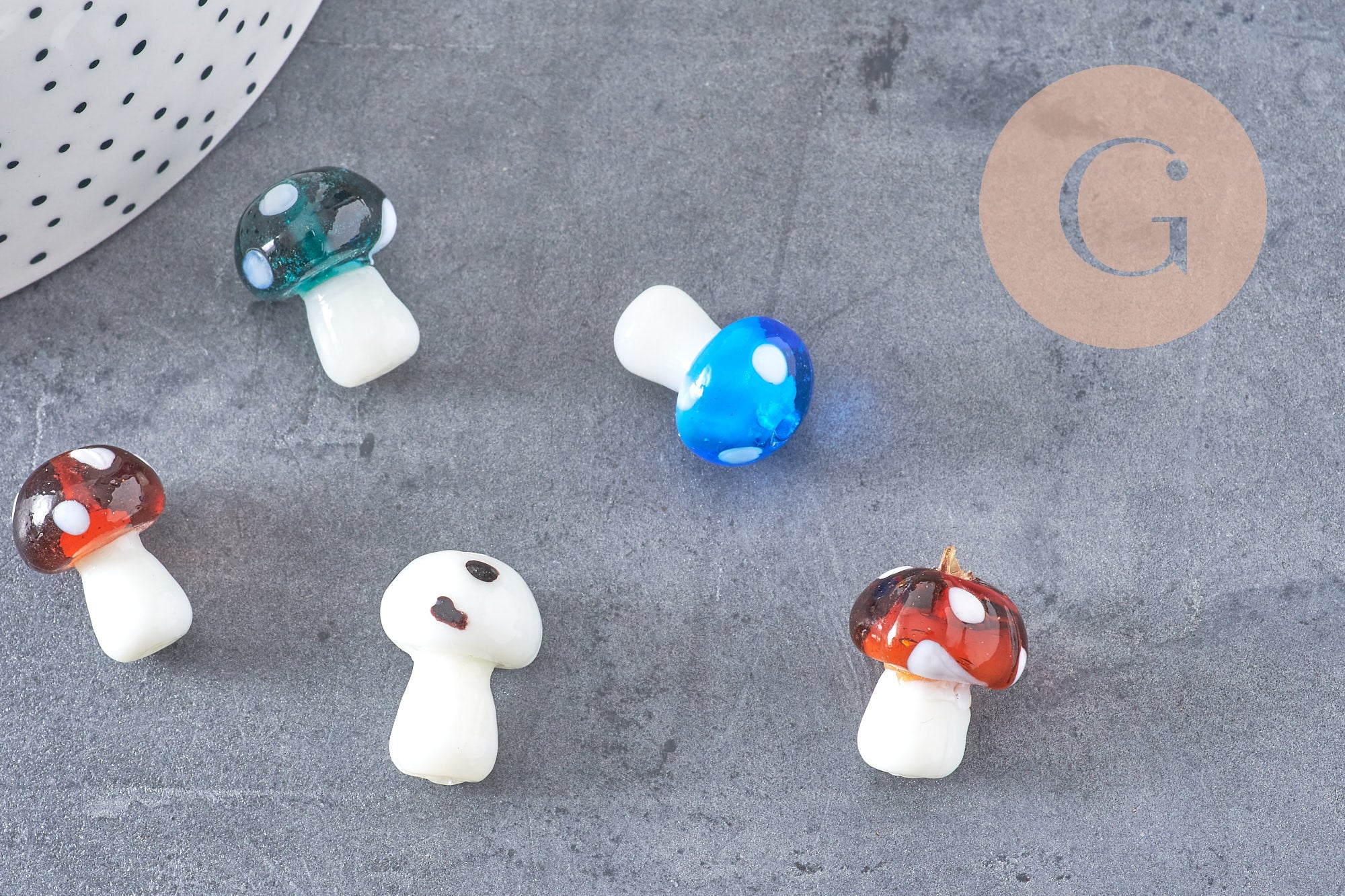 Pendentif champignon en verre tchèque 19mm, x5 (G4585)